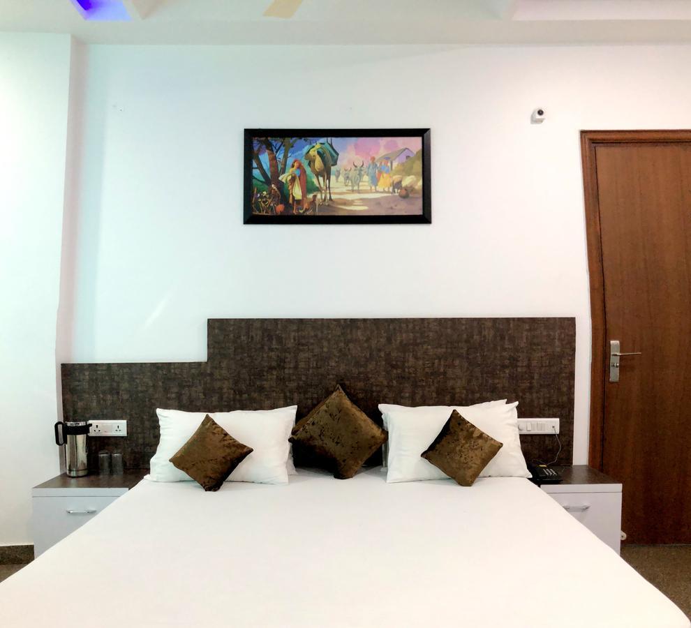 Hotel Taru Inn Ghaziabad Exterior photo